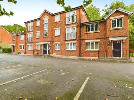 Flat Neville Street in Wigan