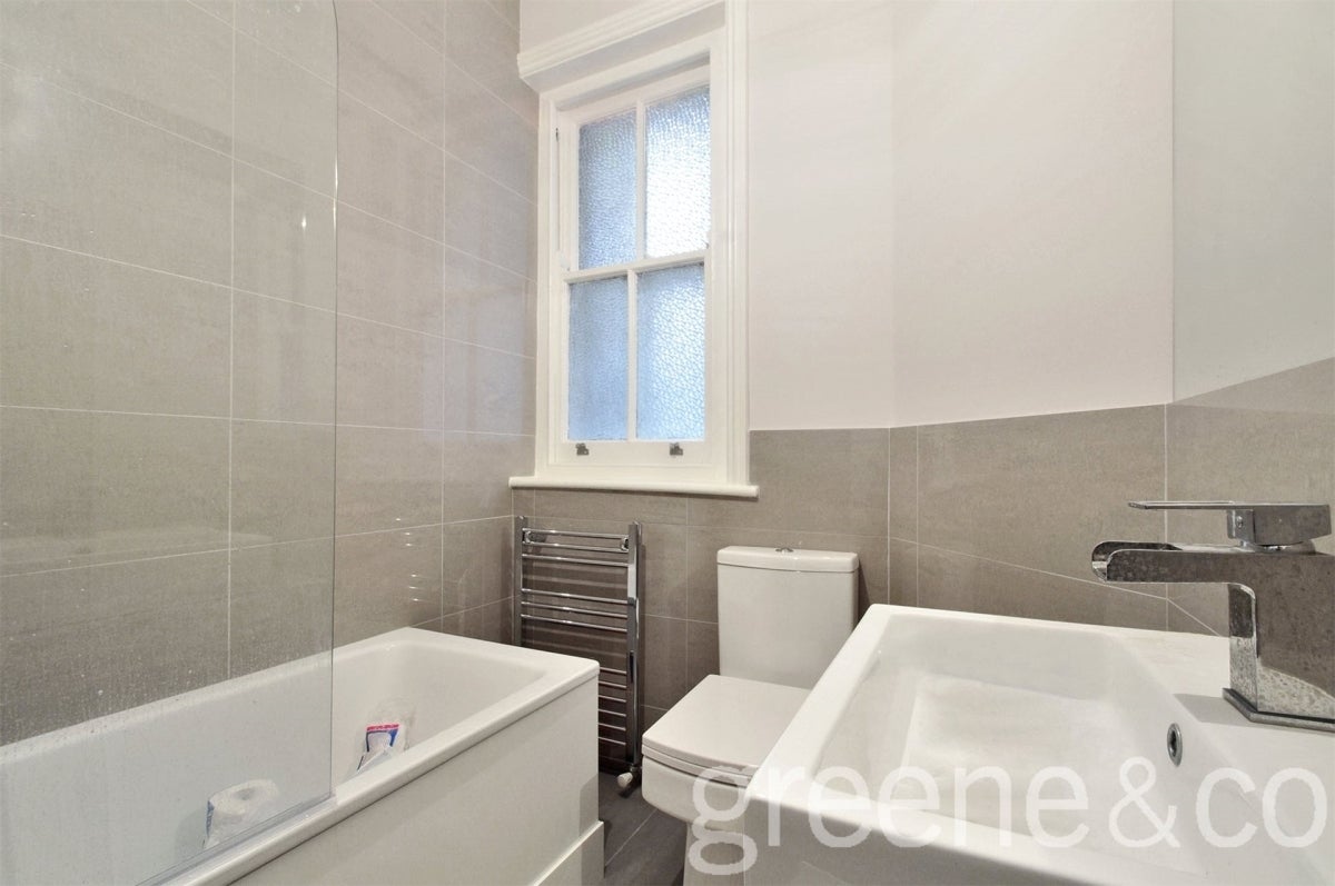 Flat Widley Road in City of Westminster