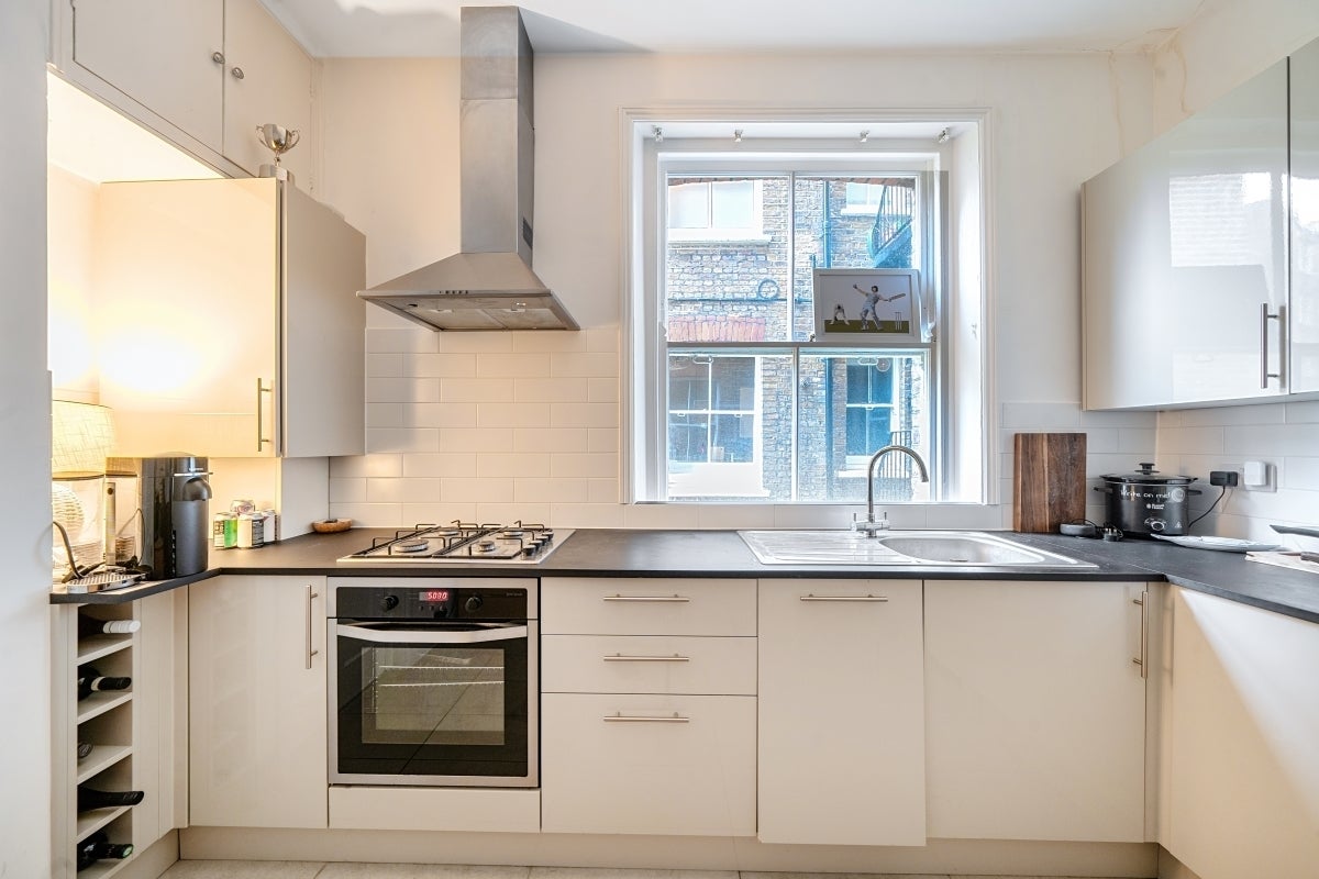 Flat Widley Road in City of Westminster