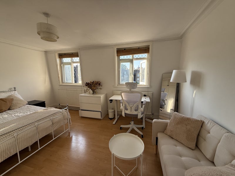 Room Pelham Street in Greater London