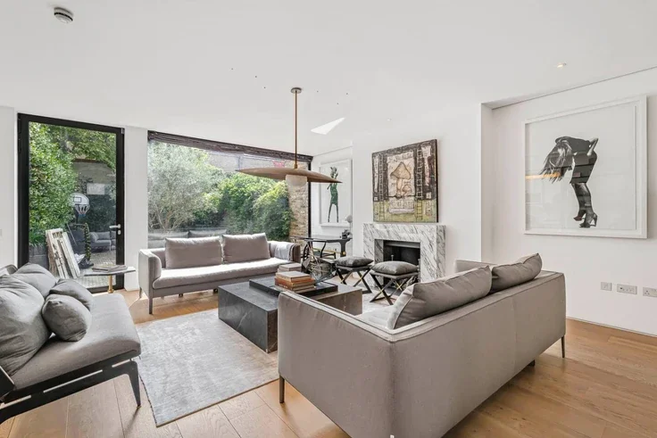 House Seymour Walk in Greater London