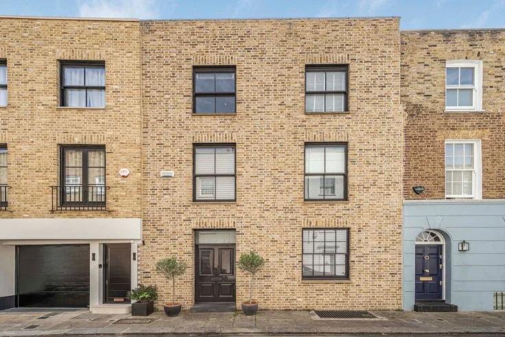 House Seymour Walk in Greater London