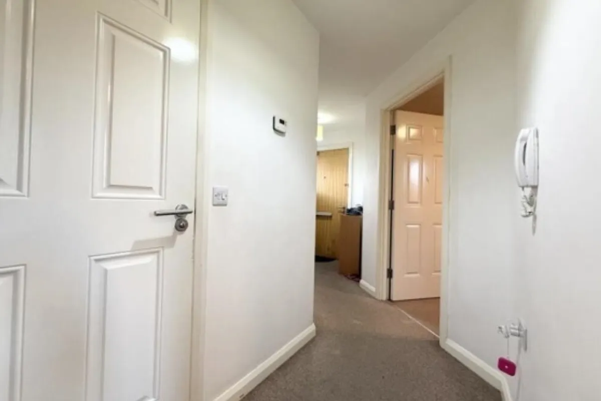 Flat Rathbone Crescent in Peterborough