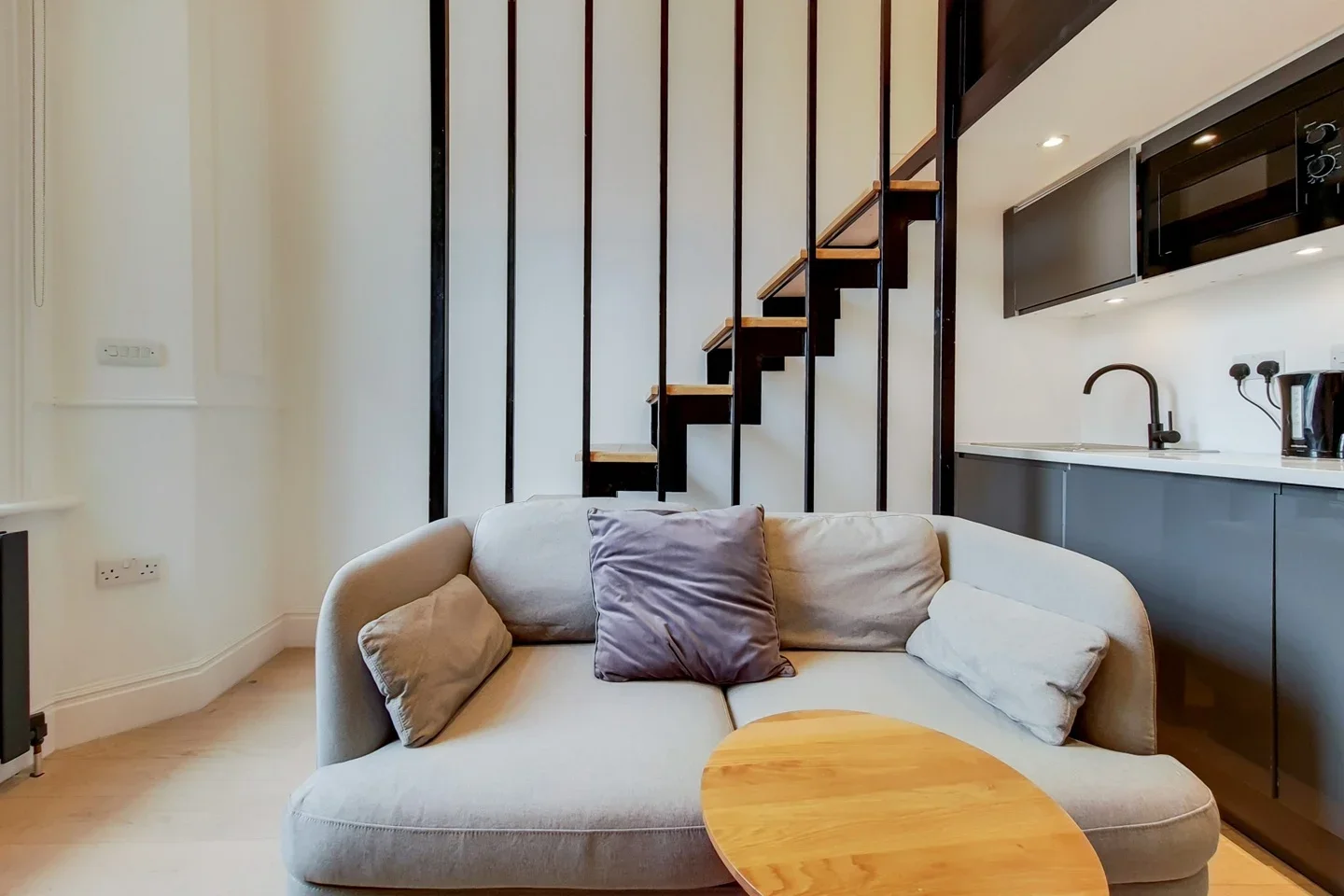 Flat Westbourne Terrace in City of Westminster