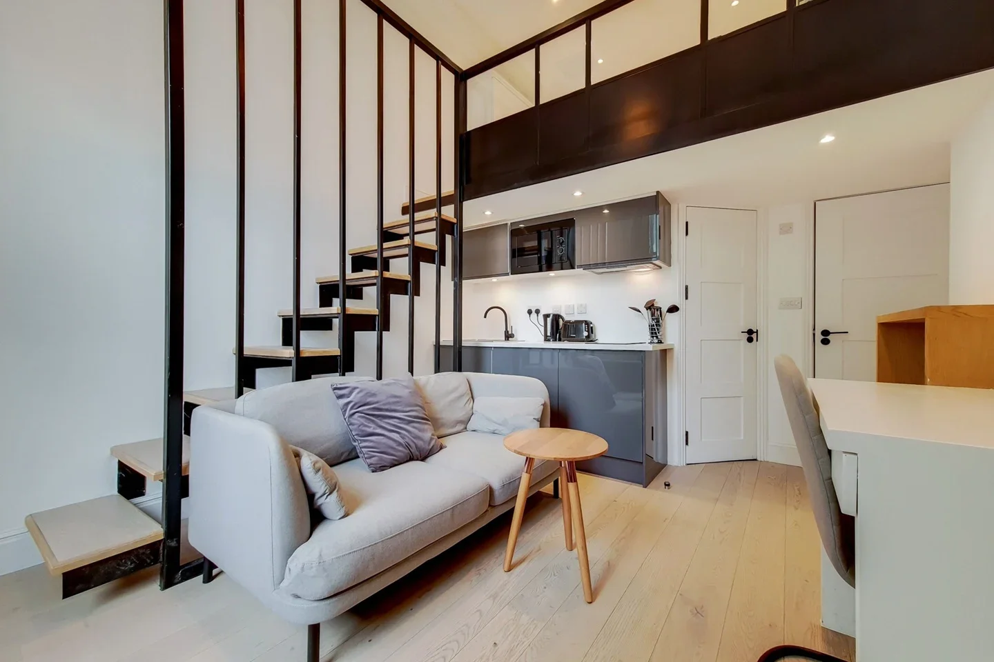 Flat Westbourne Terrace in City of Westminster