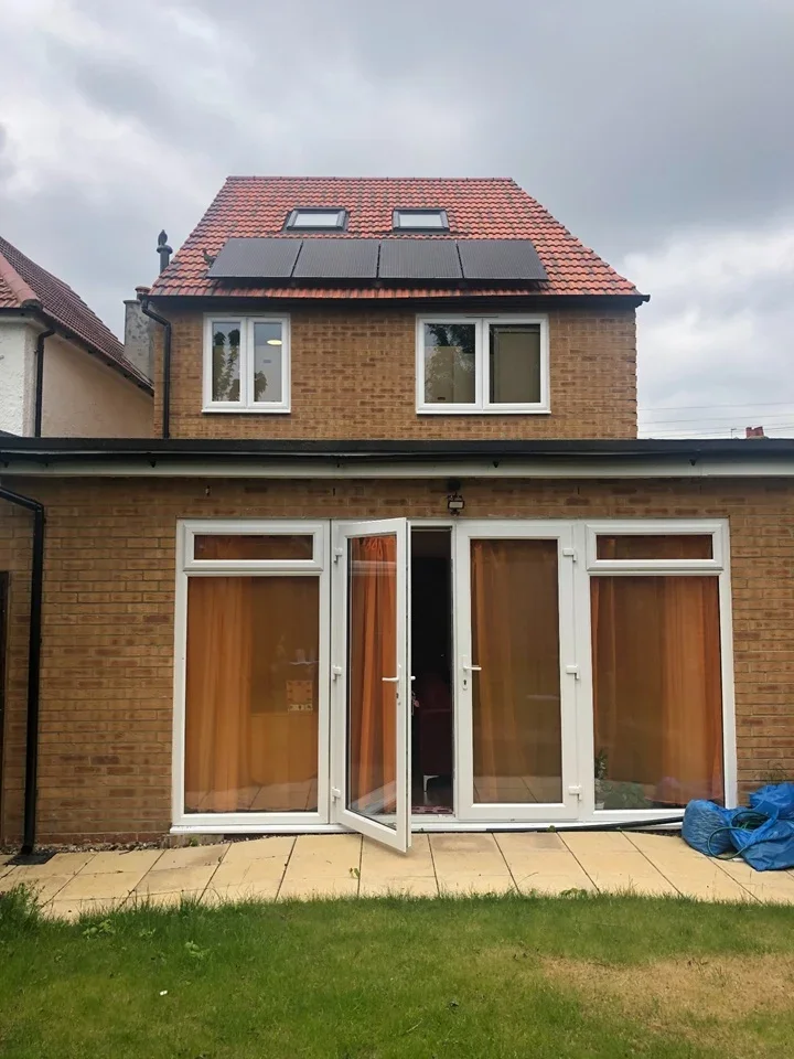 Room Aurelia Road in Greater London