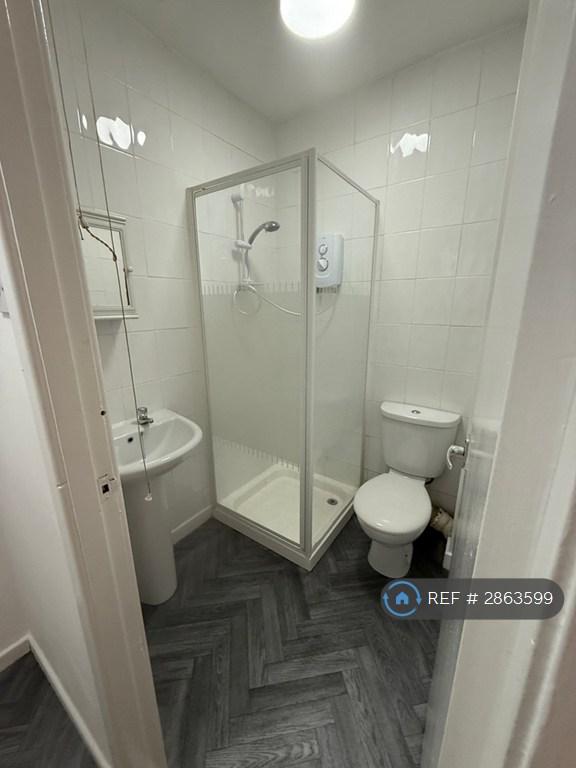 Flat Hathersage Road in Manchester