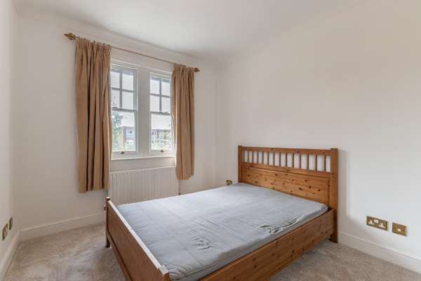 Flat Poets Court in St Albans