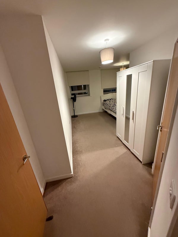 Room New Road in Brentwood