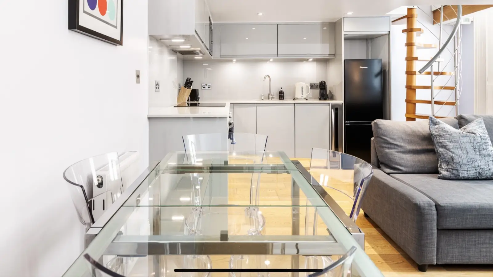 Flat Queensberry Mews West in Greater London