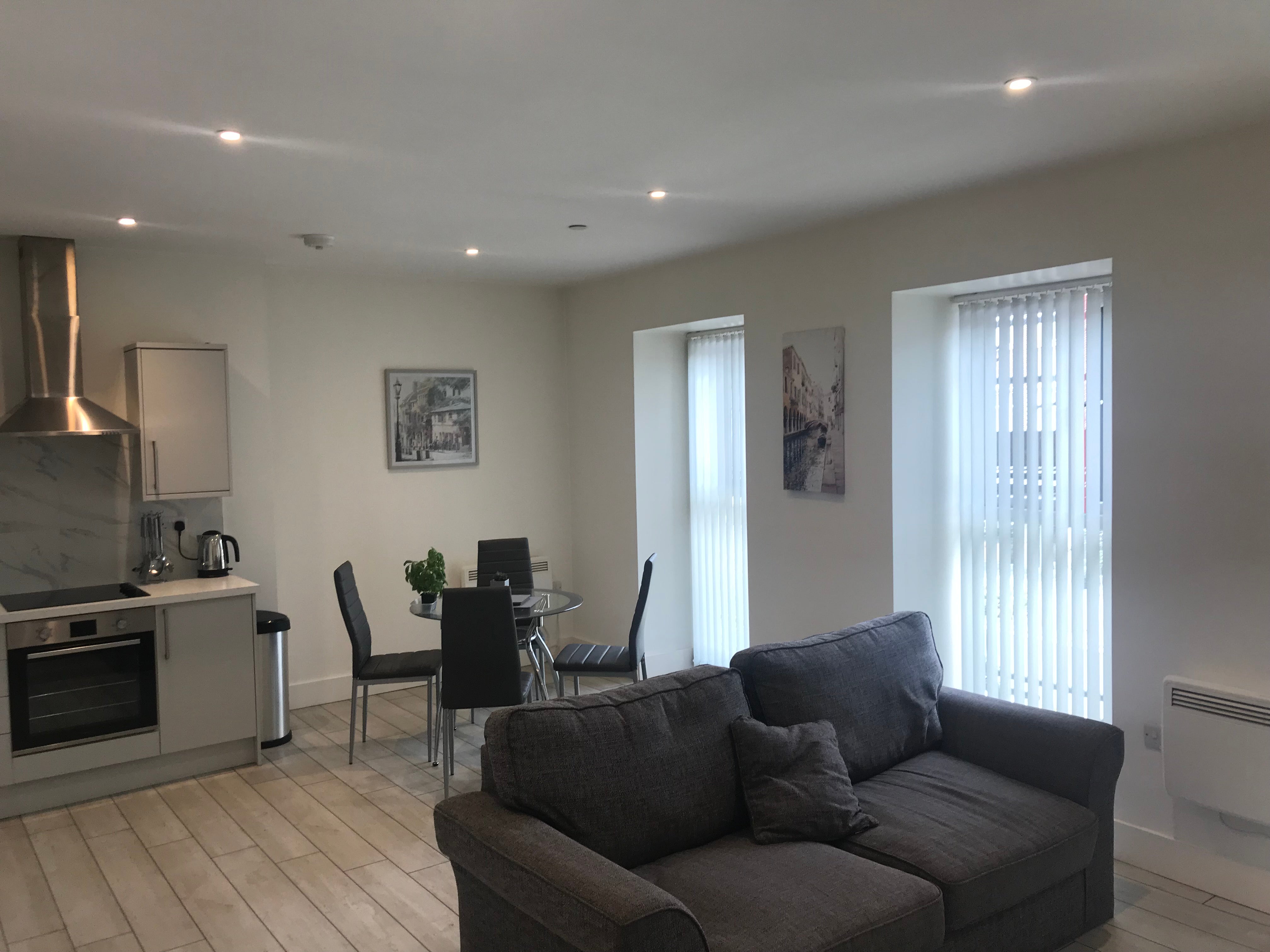 Flat The Kingsway in Swansea