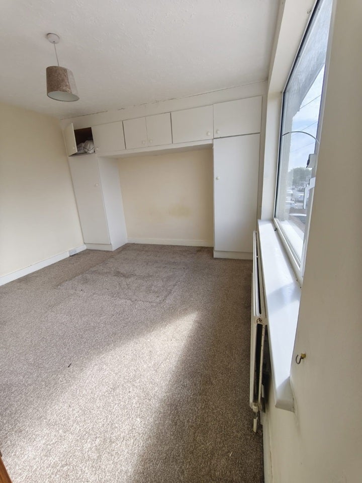 House Harrow Crescent in Greater London
