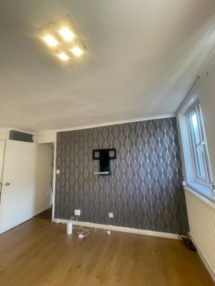 House Sedgmoor Place in Greater London