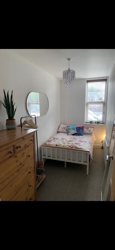 Room Treefield Place in Bristol