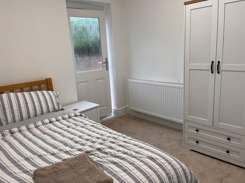 Room Birch Avenue in Winwick