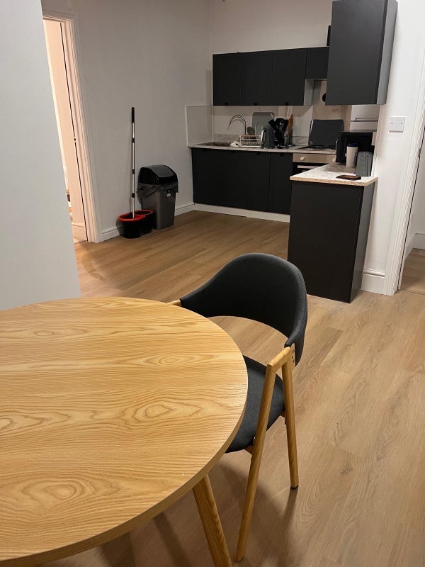 Room Birch Avenue in Winwick