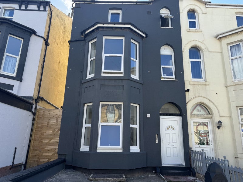 Room Withnell Road in Blackpool