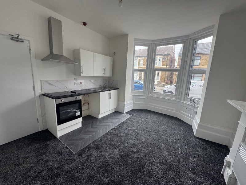 Room Withnell Road in Blackpool