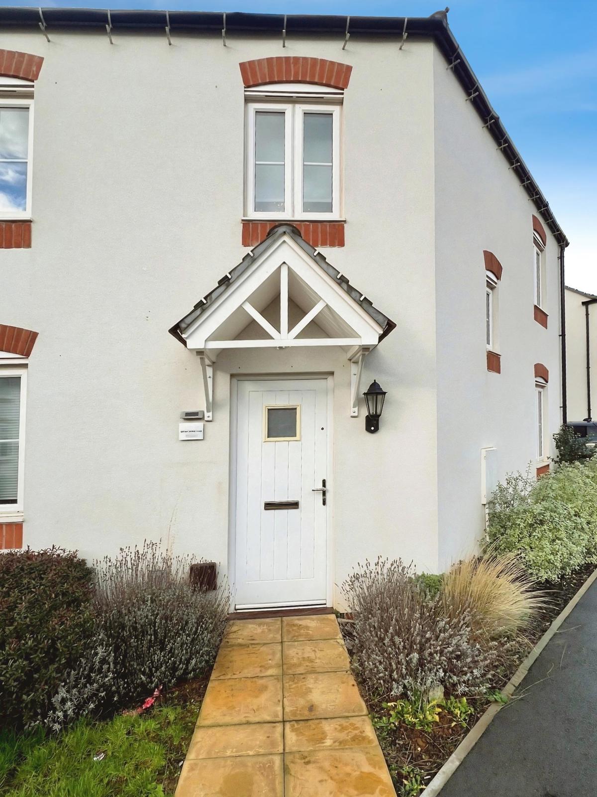 House Maiden Road in Bodicote