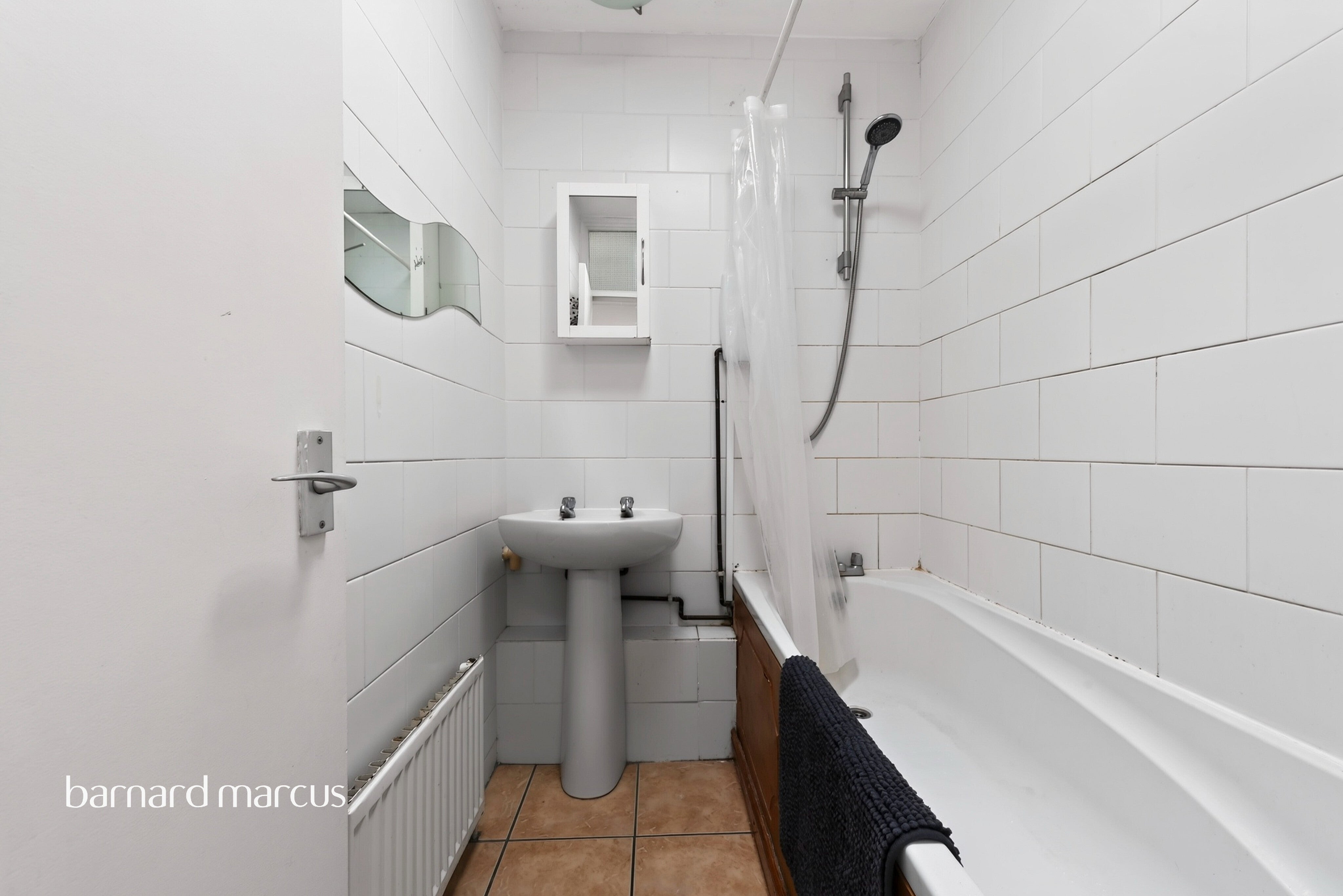 Flat Putney Hill in Greater London