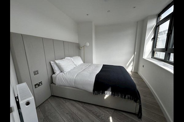 Flat Alma Street in Luton