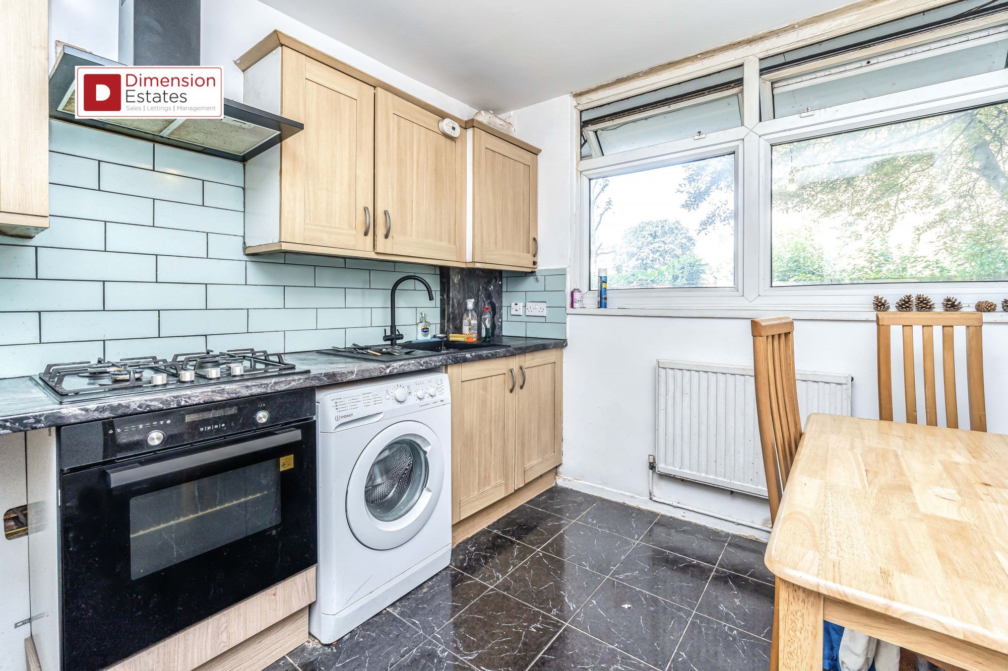 Flat Massingham Street in Greater London