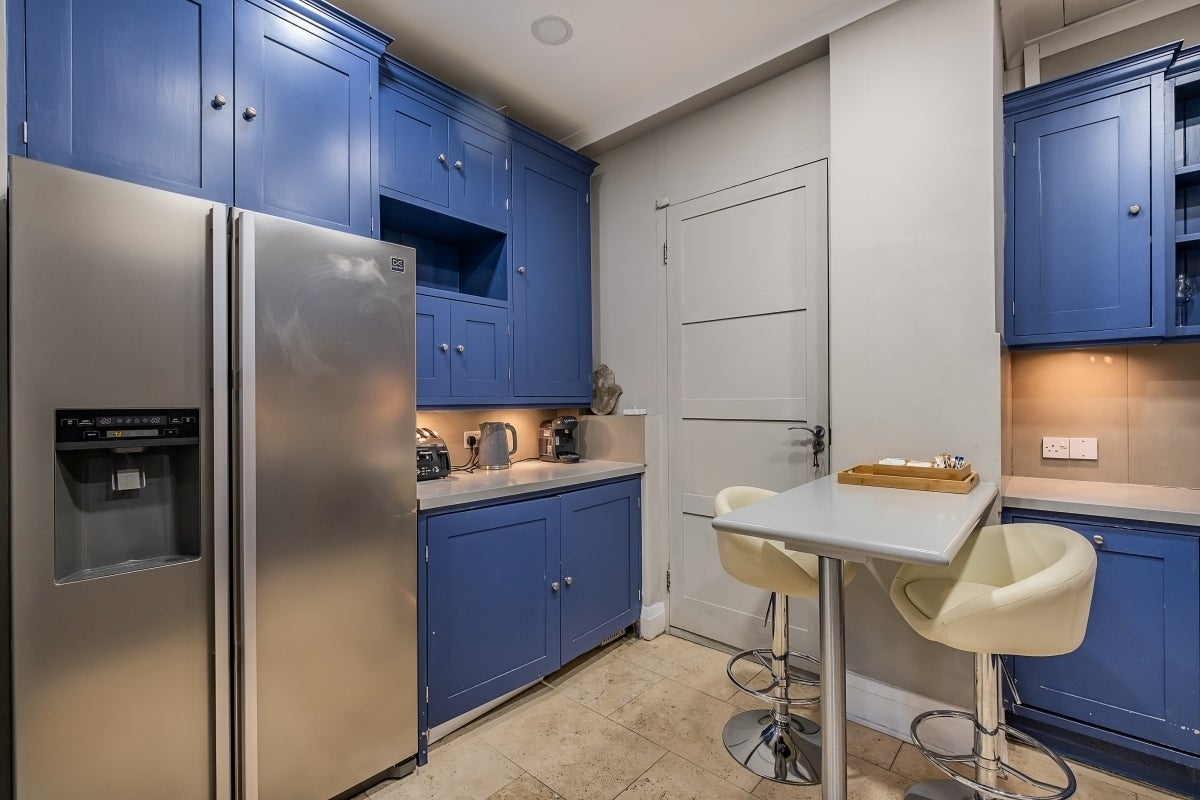 Flat Brompton Road in Greater London