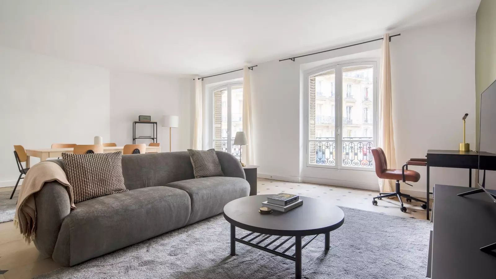 Flat Boulevard Haussmann in Paris