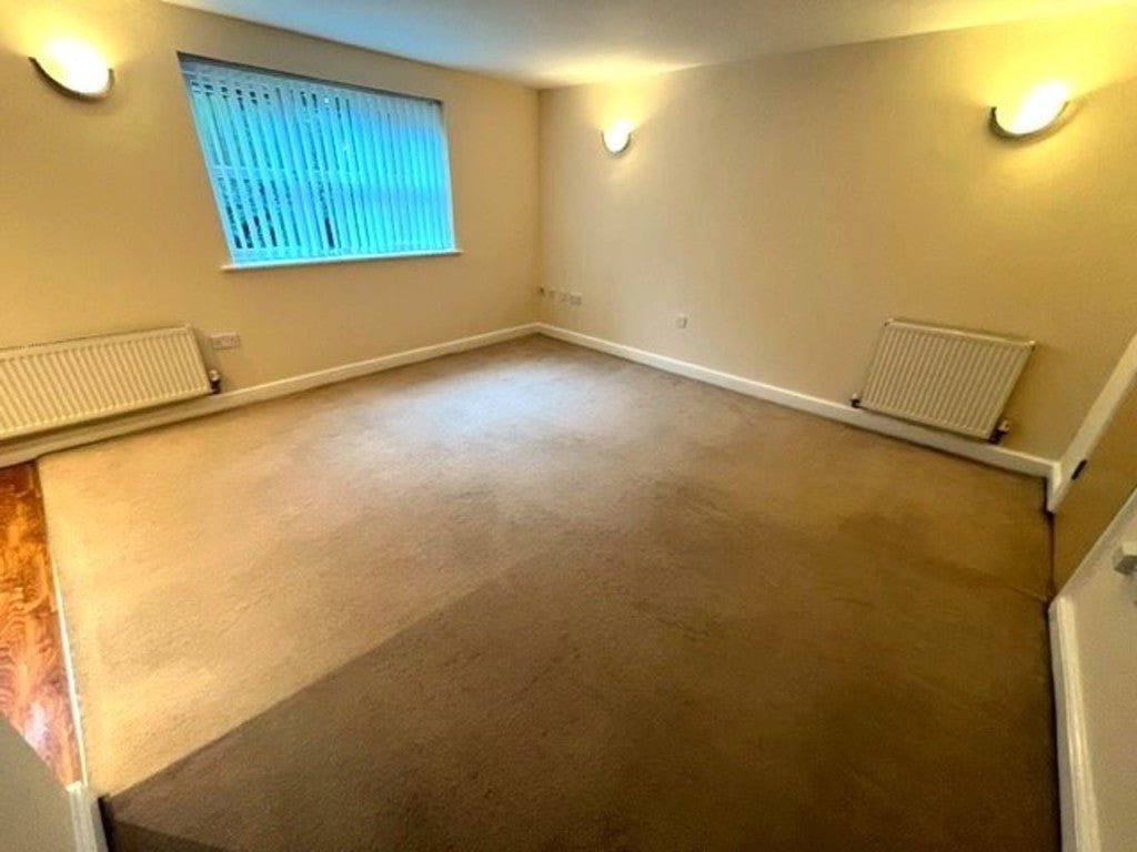 Flat Ladybank Avenue in Preston