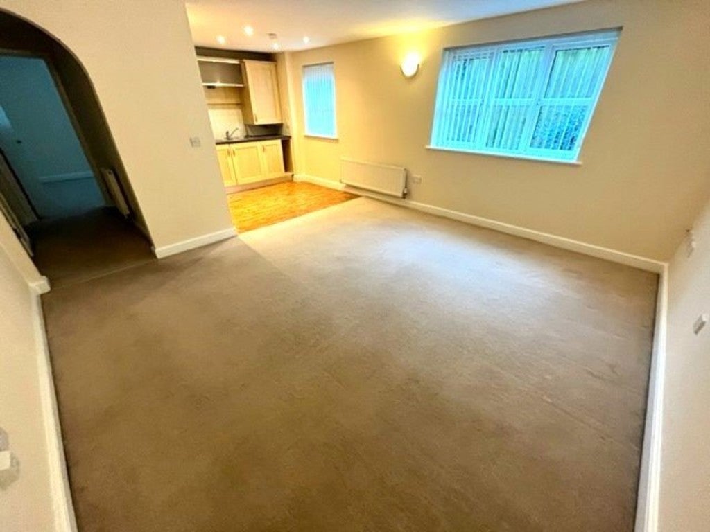 Flat Ladybank Avenue in Preston
