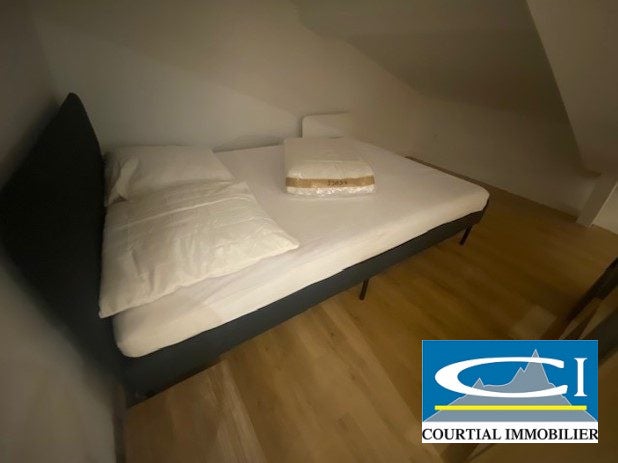Appartement Rue du Docteur Tournaire à Tain-l'Hermitage