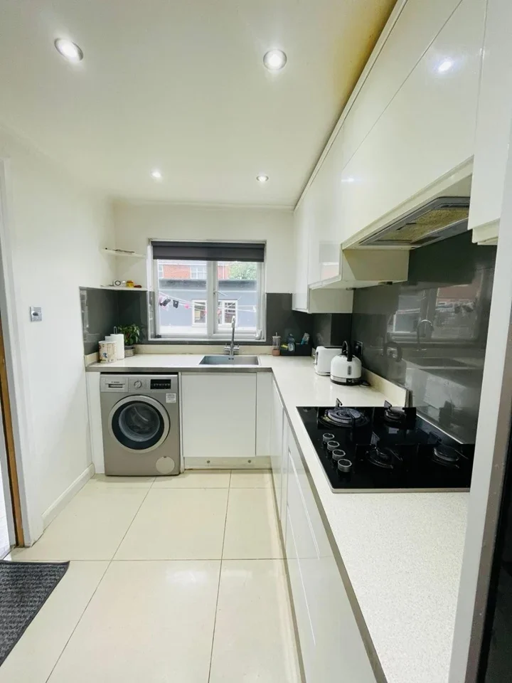 House Pemberley Chase in Epsom and Ewell