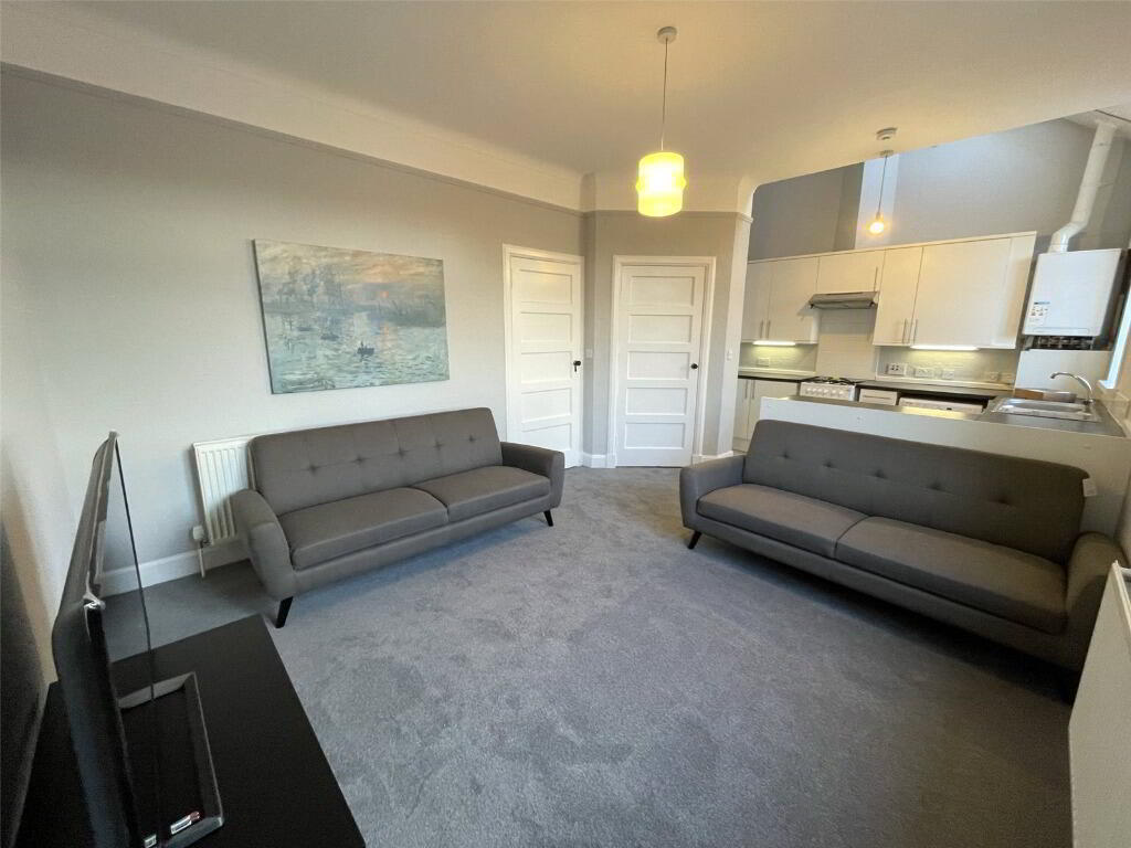 Room New Mart Road in City of Edinburgh