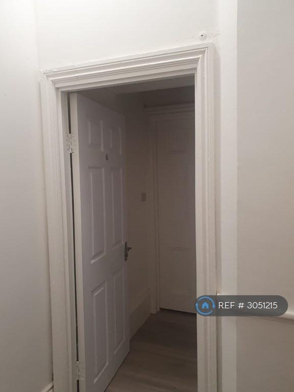 Flat Colwyn Road in Northampton