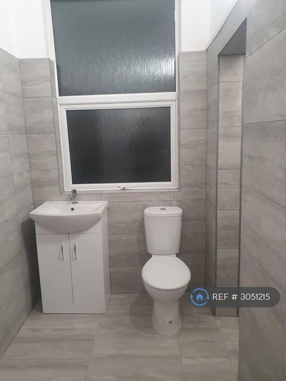 Flat Colwyn Road in Northampton