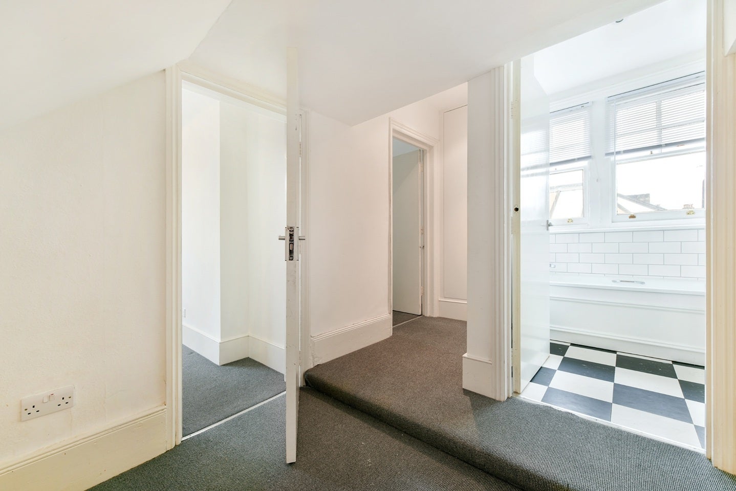 Flat Hornsey Road in Greater London
