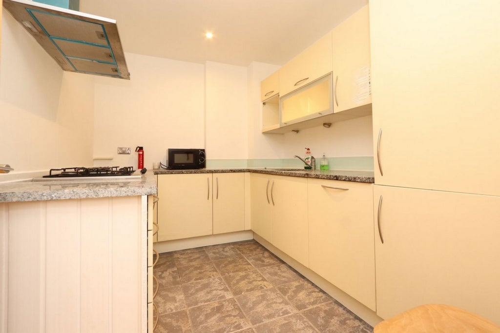 Room Globe Road in Greater London