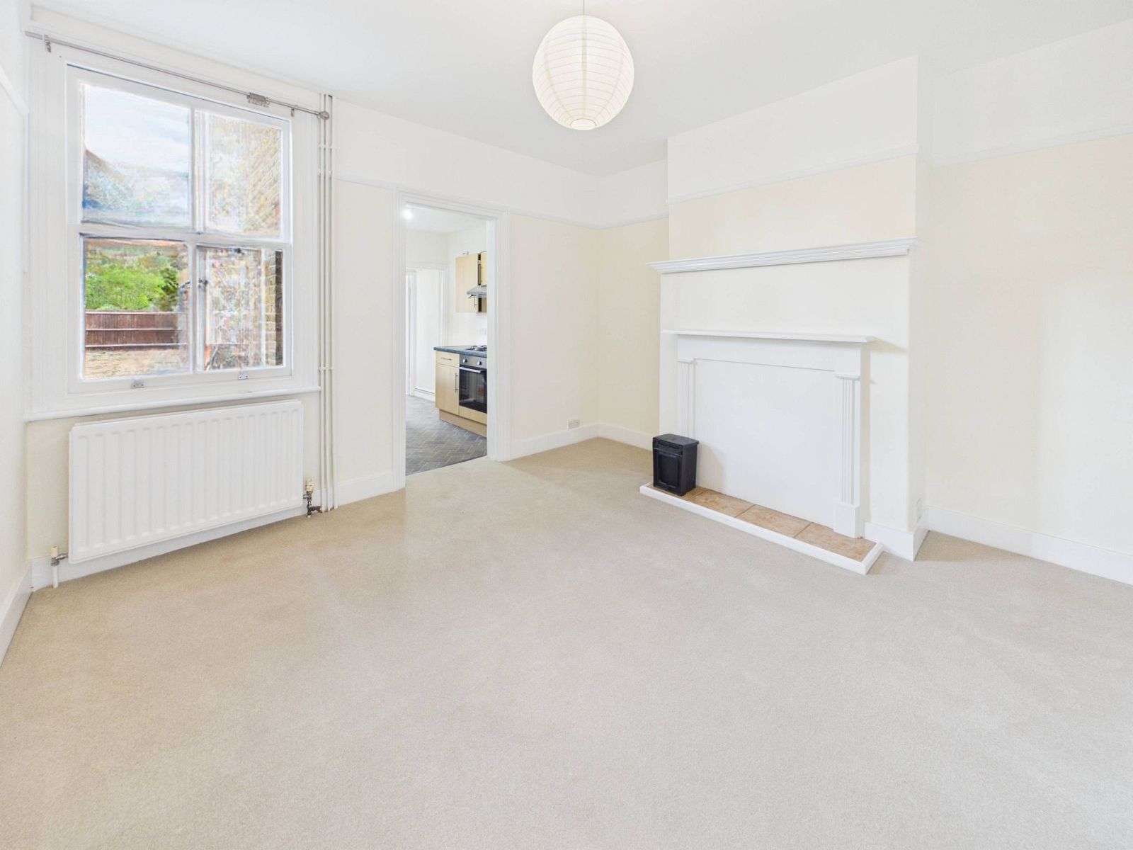 House Egmont Avenue in Greater London