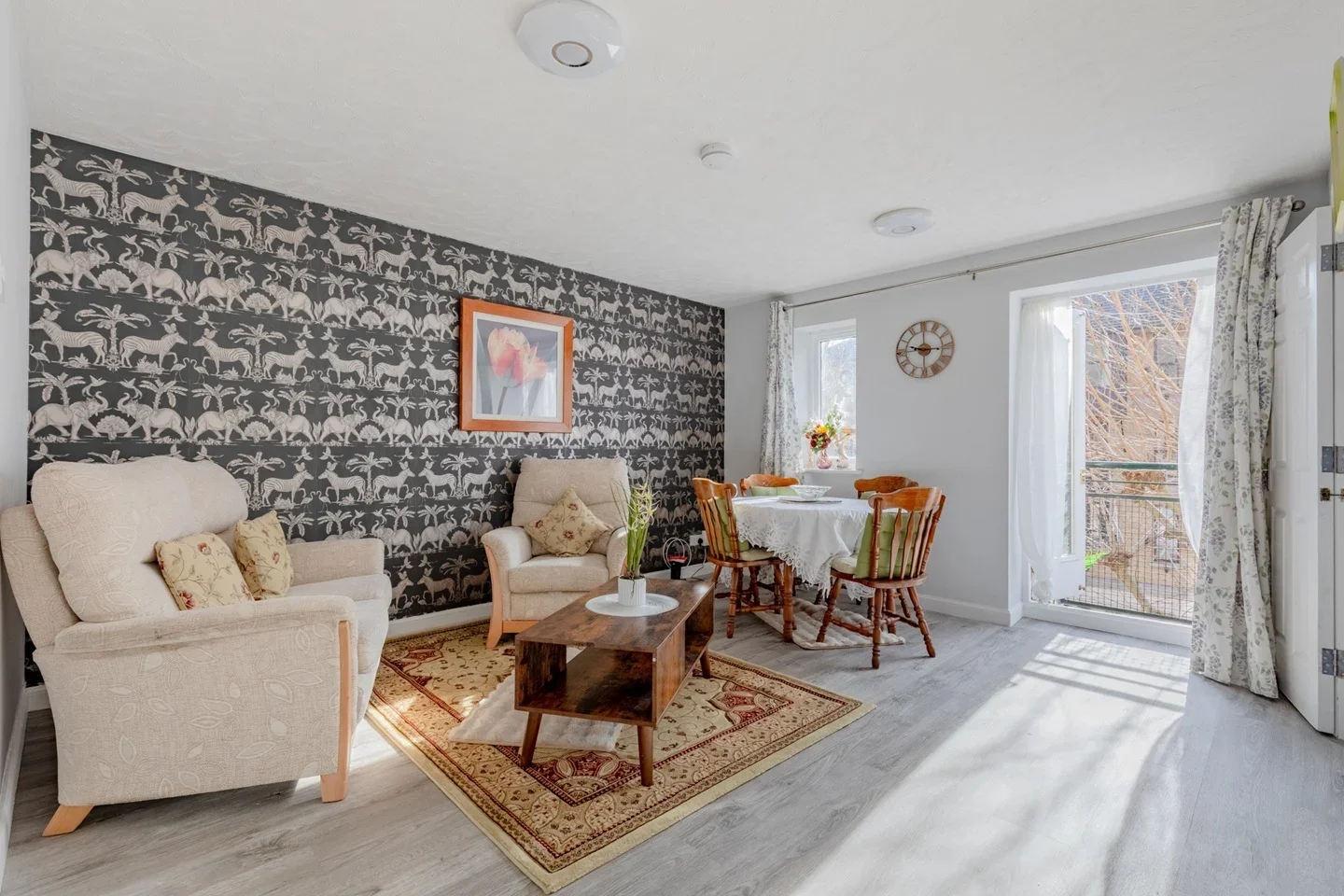 Flat Wesley Avenue in Greater London