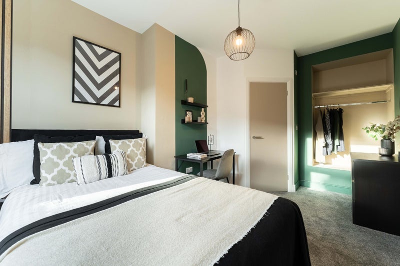 Room Stanmore Street in Leeds