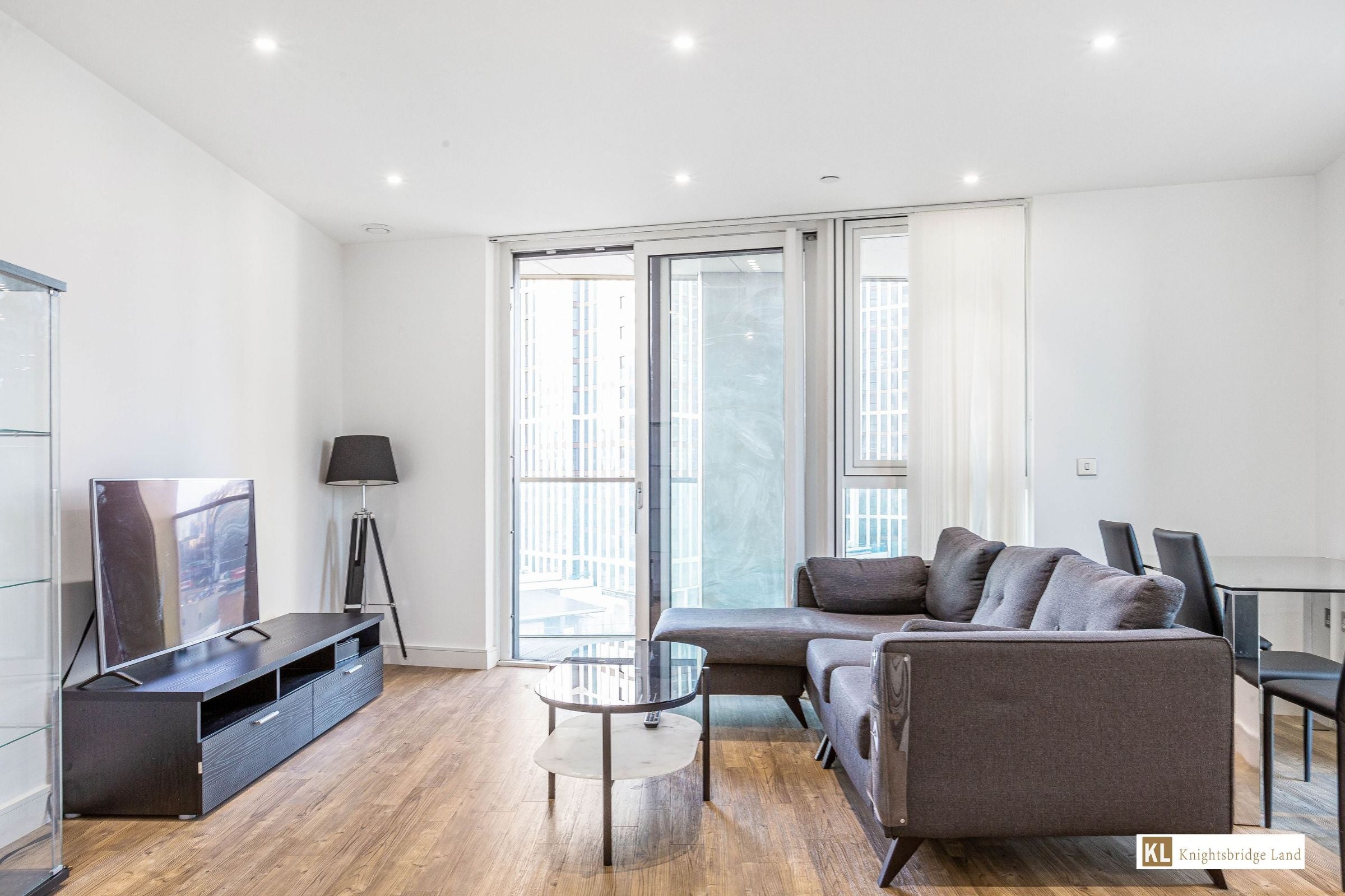 Flat Wandsworth Road in Greater London