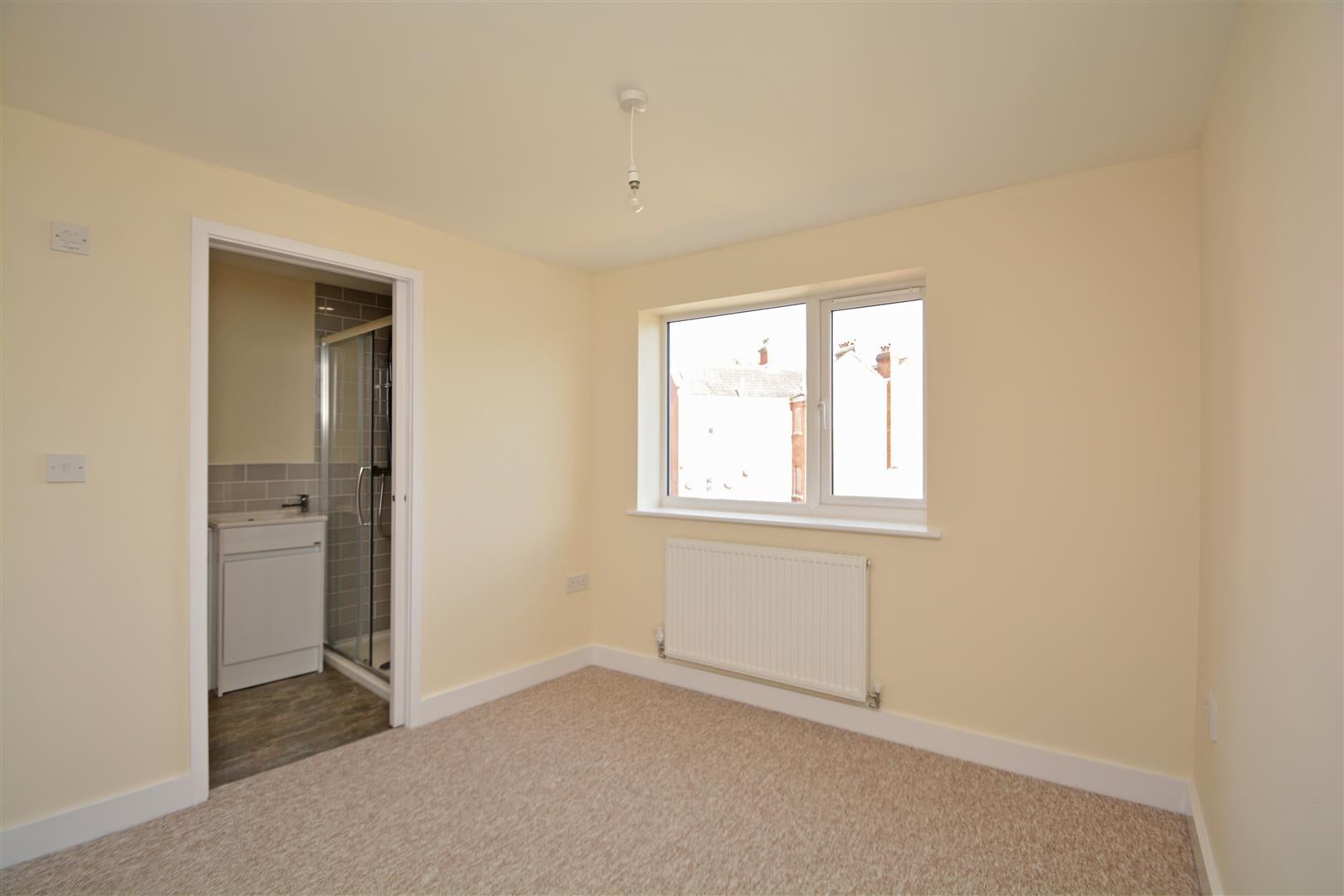 Flat Robertson Road in Bristol
