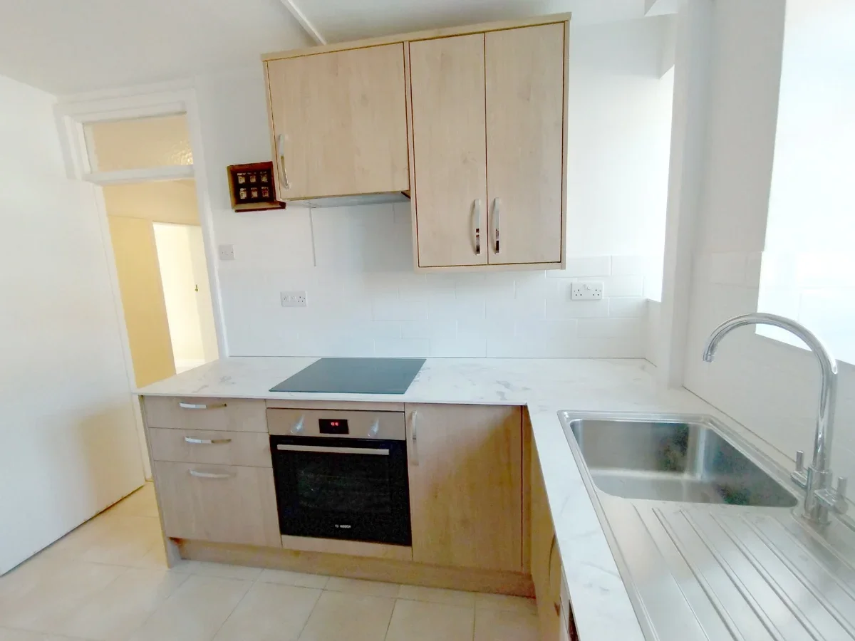 Flat Courtlands in Greater London