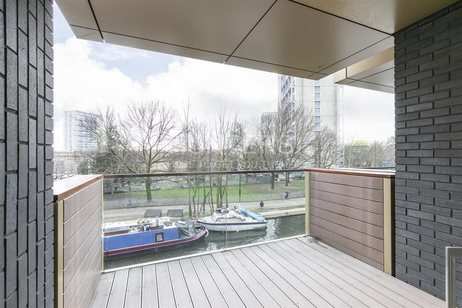 Flat Amberley Road in City of Westminster