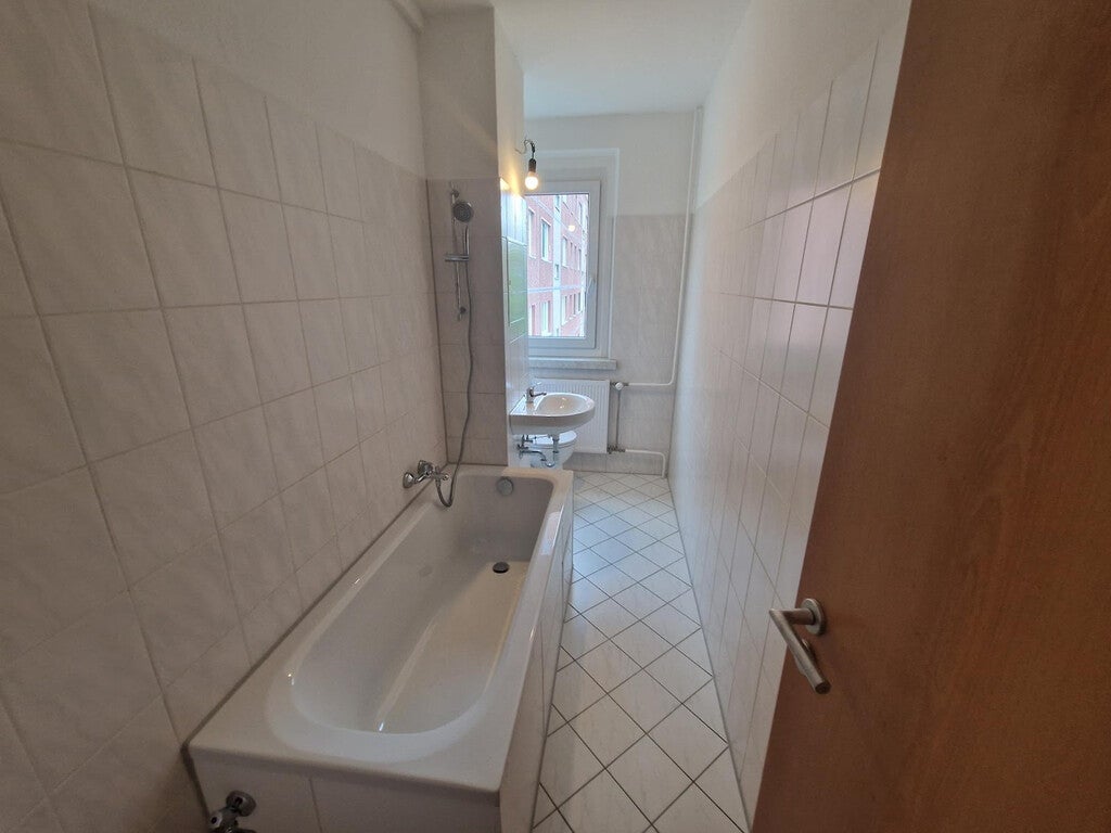 Wohnung Albert-Roth-Straße in Halle (Saale)