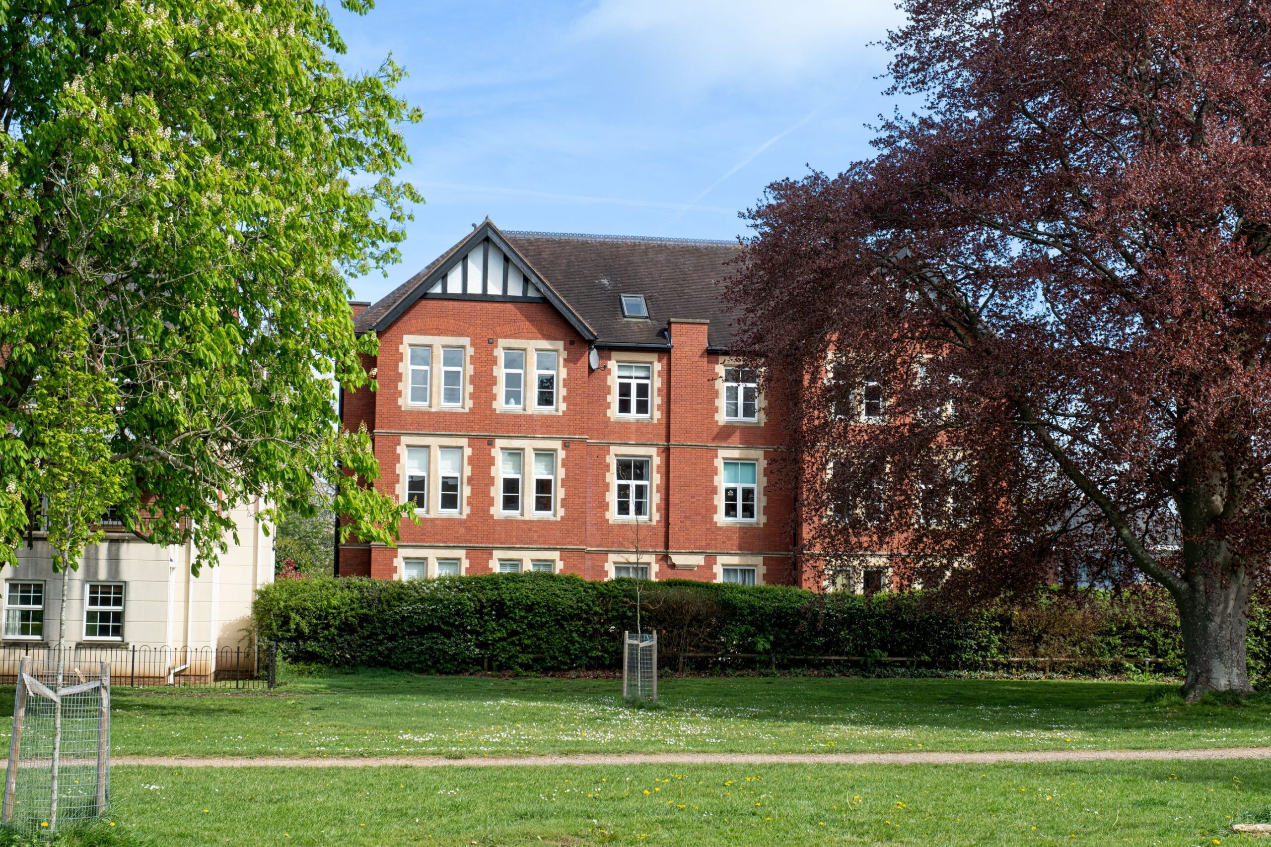 Flat Perrett Way in Pill
