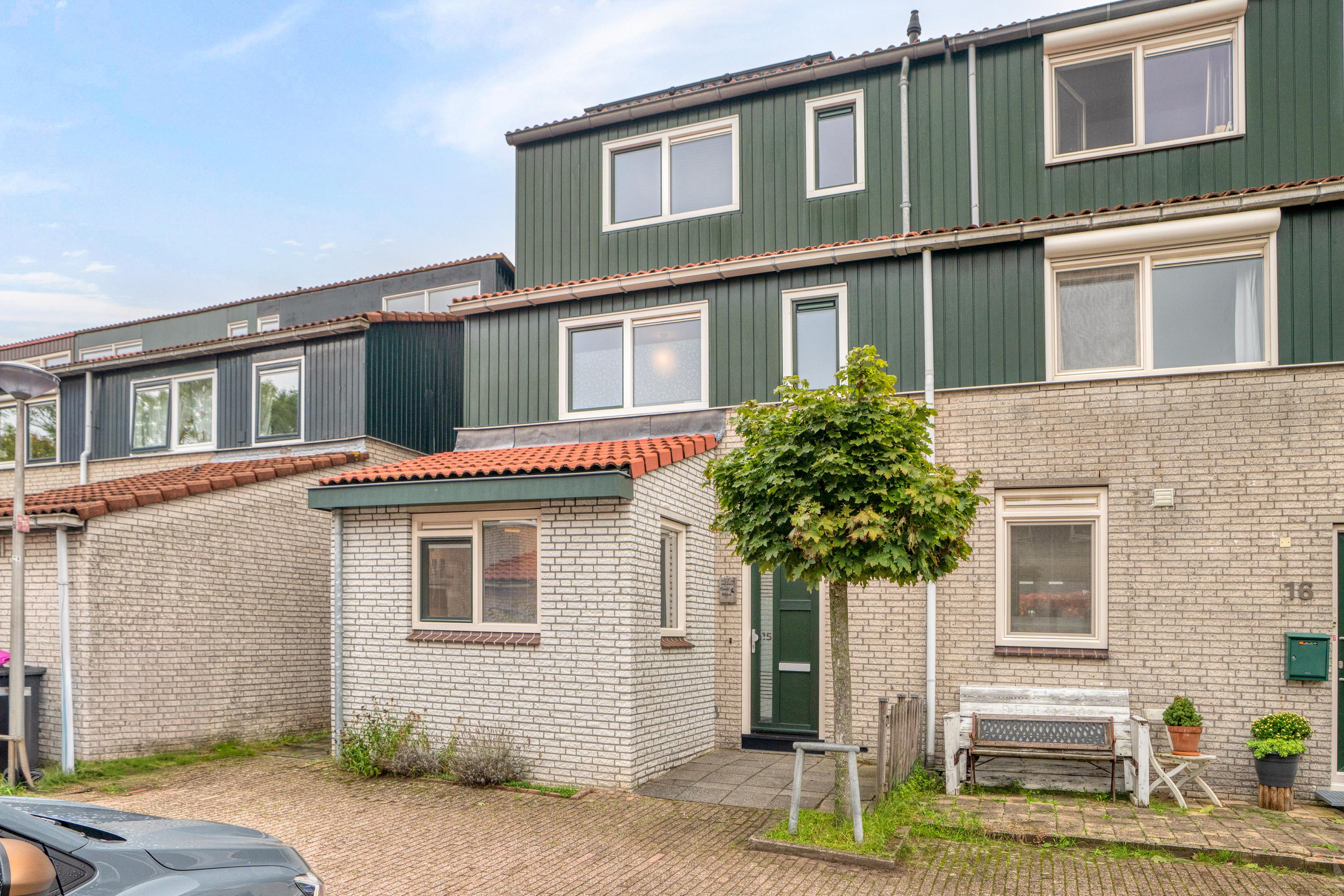Huis Roerdomphof 15 in Delft