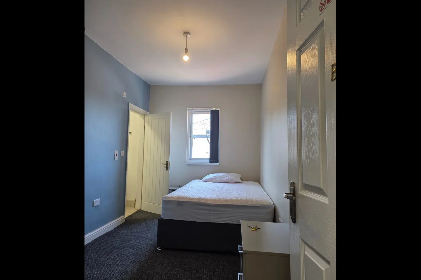 Room Westfield Street in St Helens