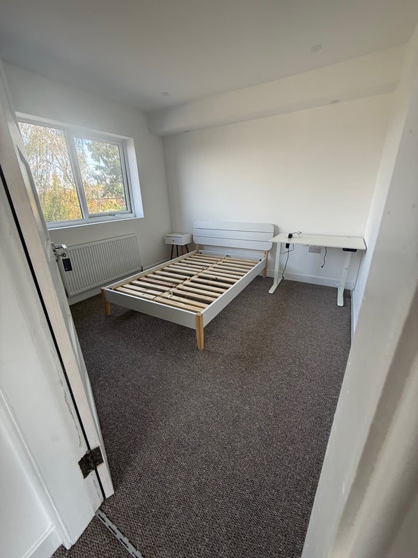 Room Milford Road in Leicester