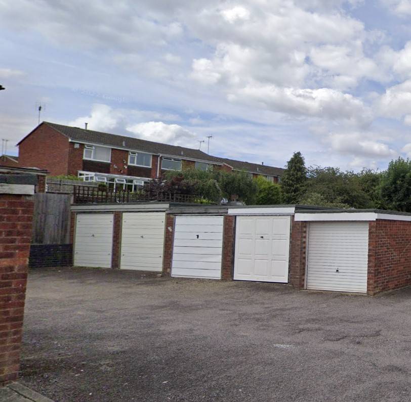 Flat Frobisher Road in Rugby